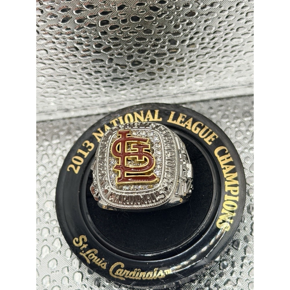 2013 St. Louis Cardinals Replica National League Championship Ring Paper Weight